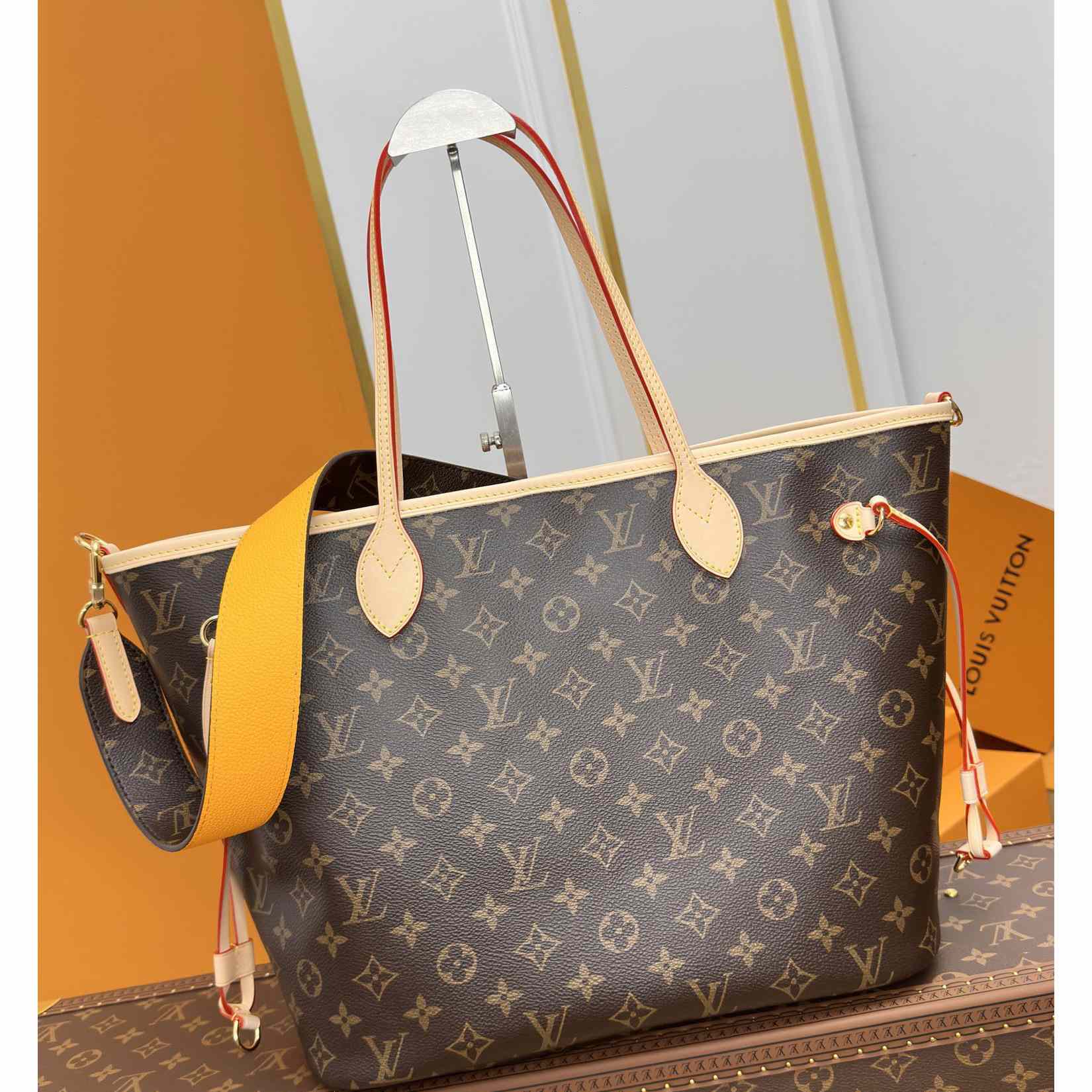 Louis Vuitton Neverfull Bandoulière Inside Out MM   M12096 - DopestKickz