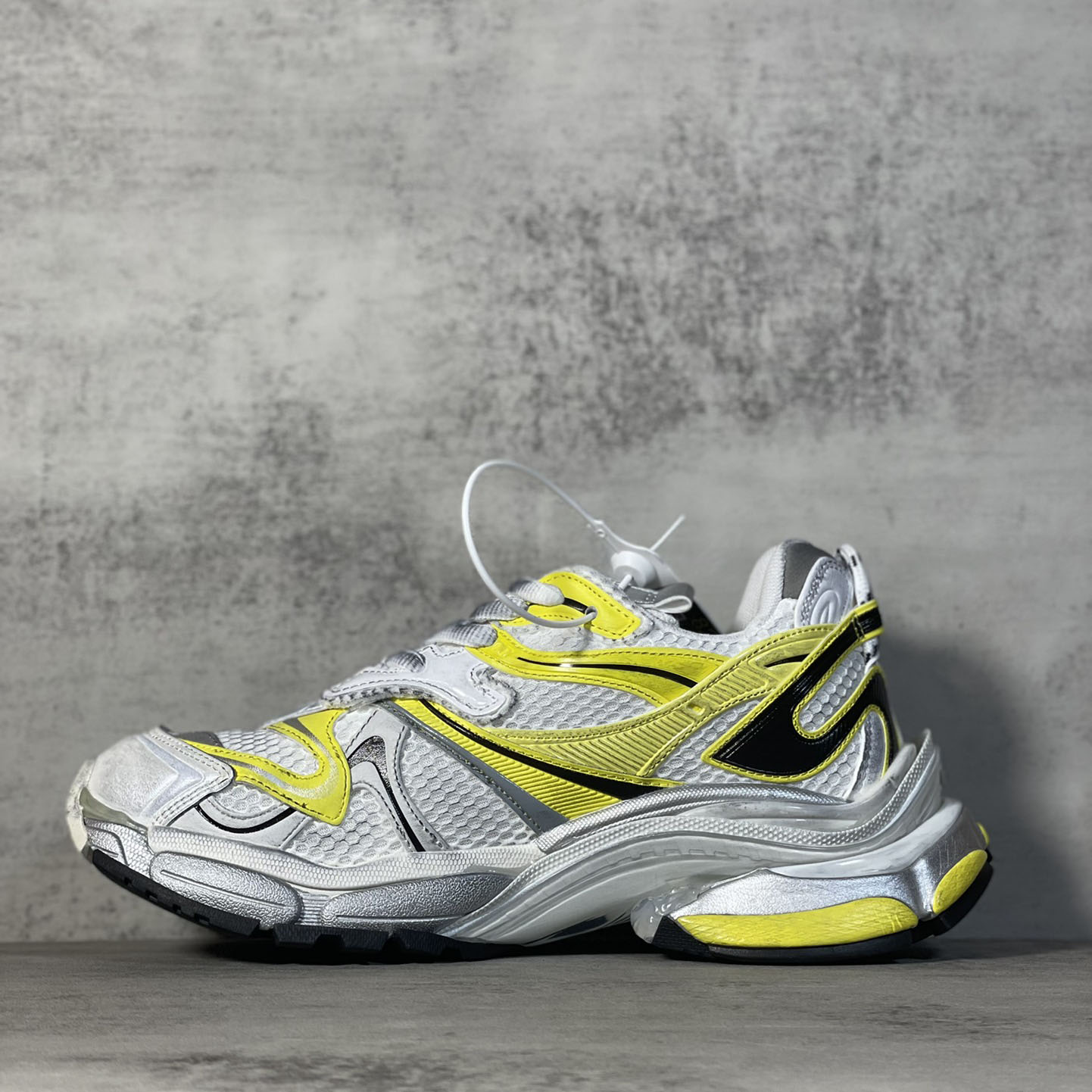 Balenciaga Runner 2.0 Sneaker In White, Yellow And Black Mesh And Polyurethane - DopestKickz