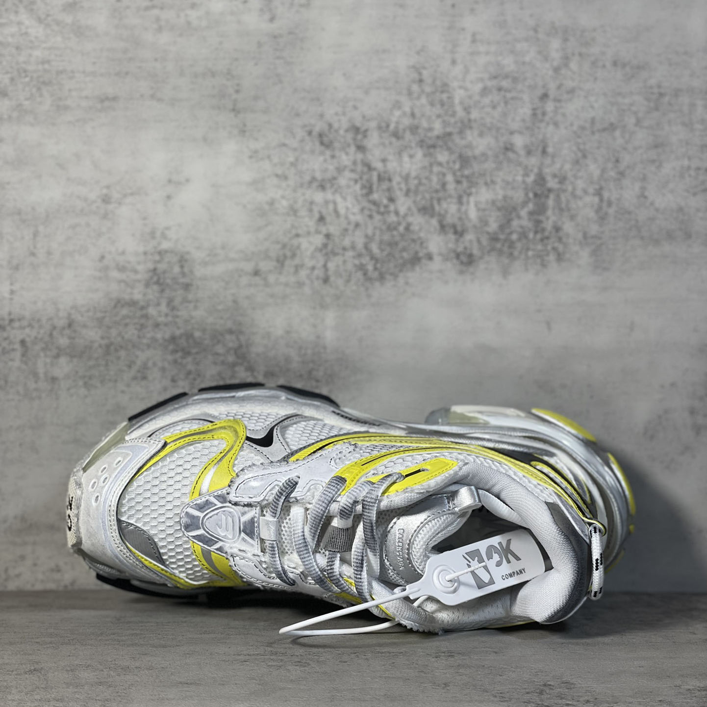 Balenciaga Runner 2.0 Sneaker In White, Yellow And Black Mesh And Polyurethane - DopestKickz