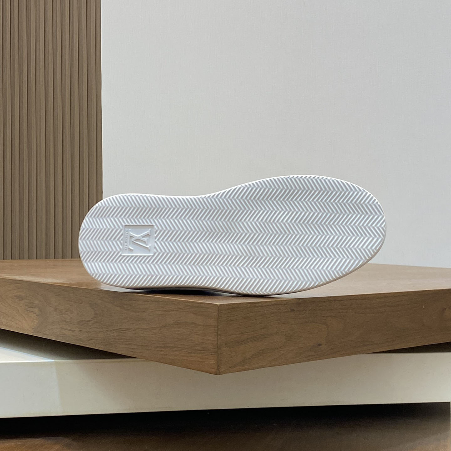 Louis Vuitton Beverly Hills Sneaker   1ADDQL - DopestKickz