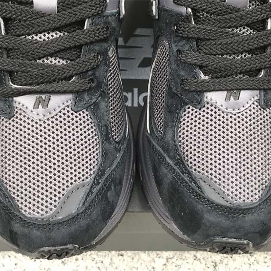 New Balance NB 2002R Sneakers      M2002RBL - DopestKickz