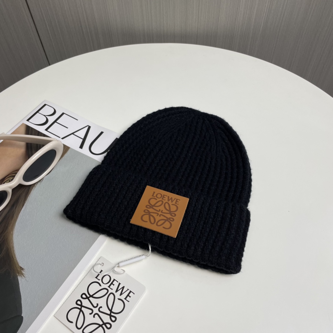 Loewe Beanie - DopestKickz
