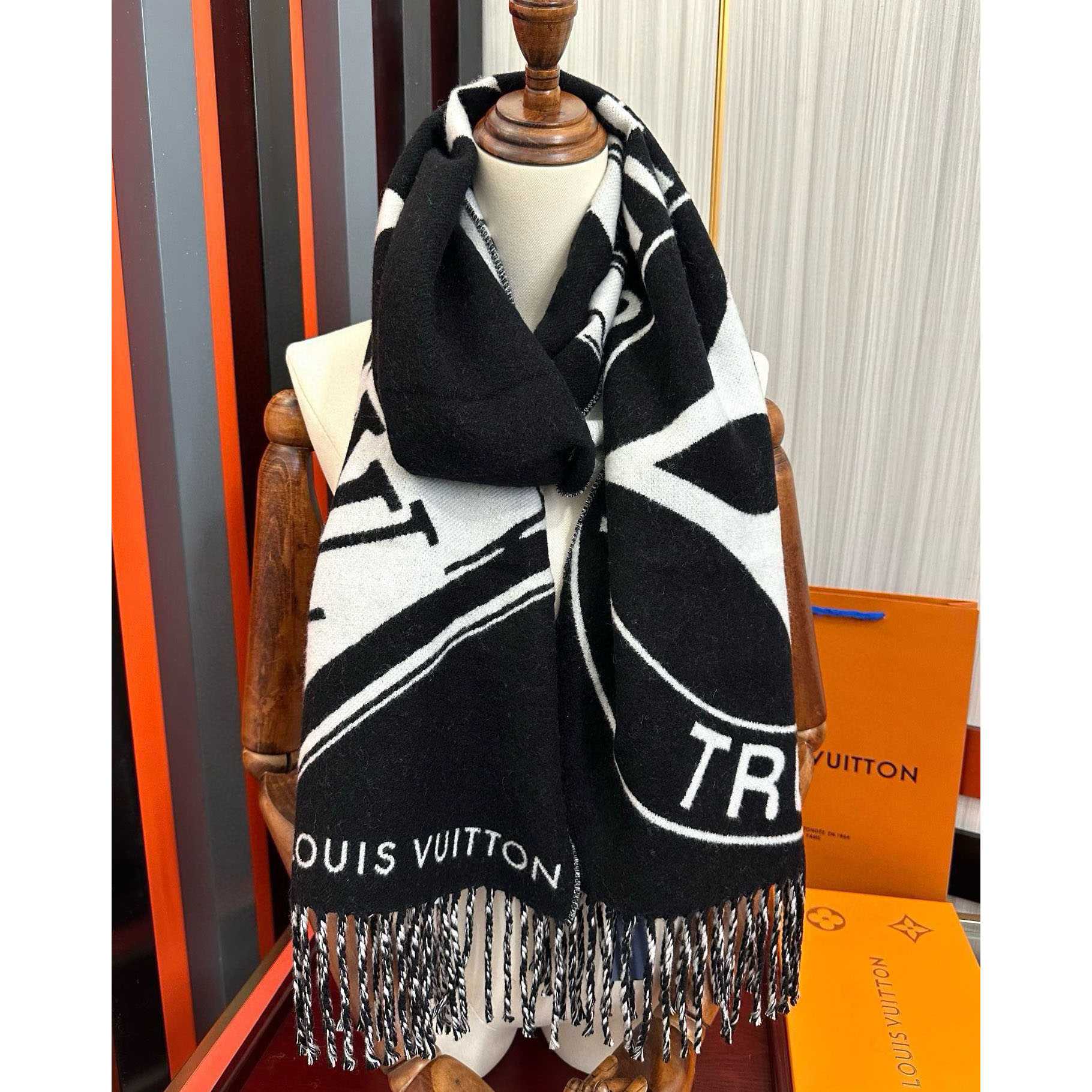 Louis Vuitton Lock And Keys Scarf  M92855 - DopestKickz