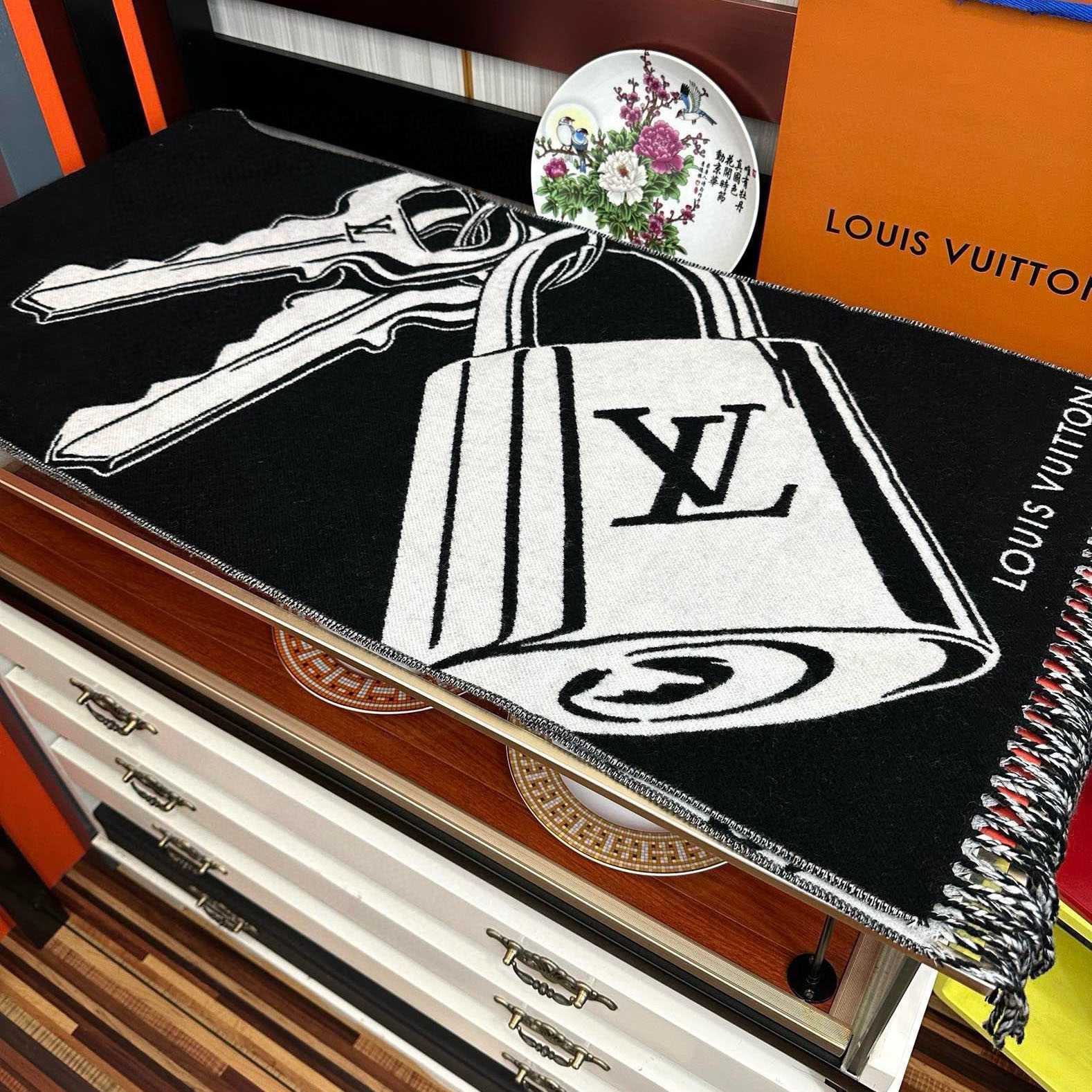 Louis Vuitton Lock And Keys Scarf  M92855 - DopestKickz