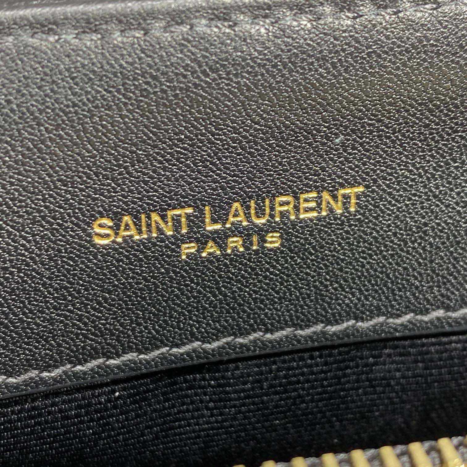 Saint Laurent Loulou Shoulder Bag   25x17x9cm - DopestKickz