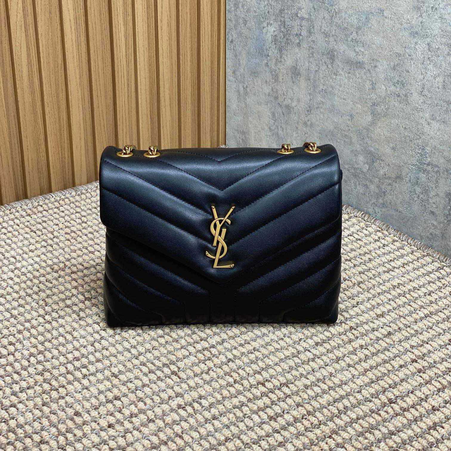 Saint Laurent Loulou Shoulder Bag   25x17x9cm - DopestKickz