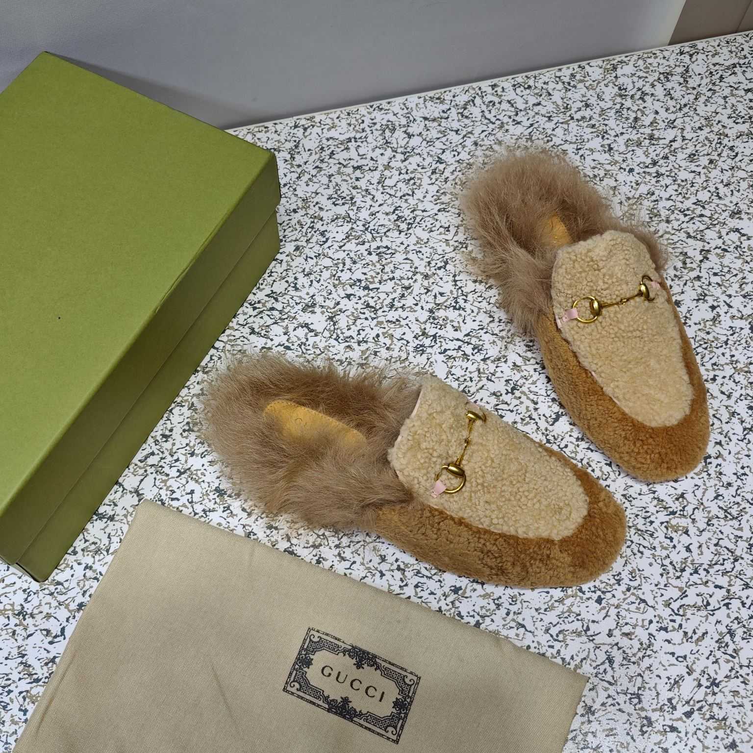 Gucci Shearling Slip - DopestKickz