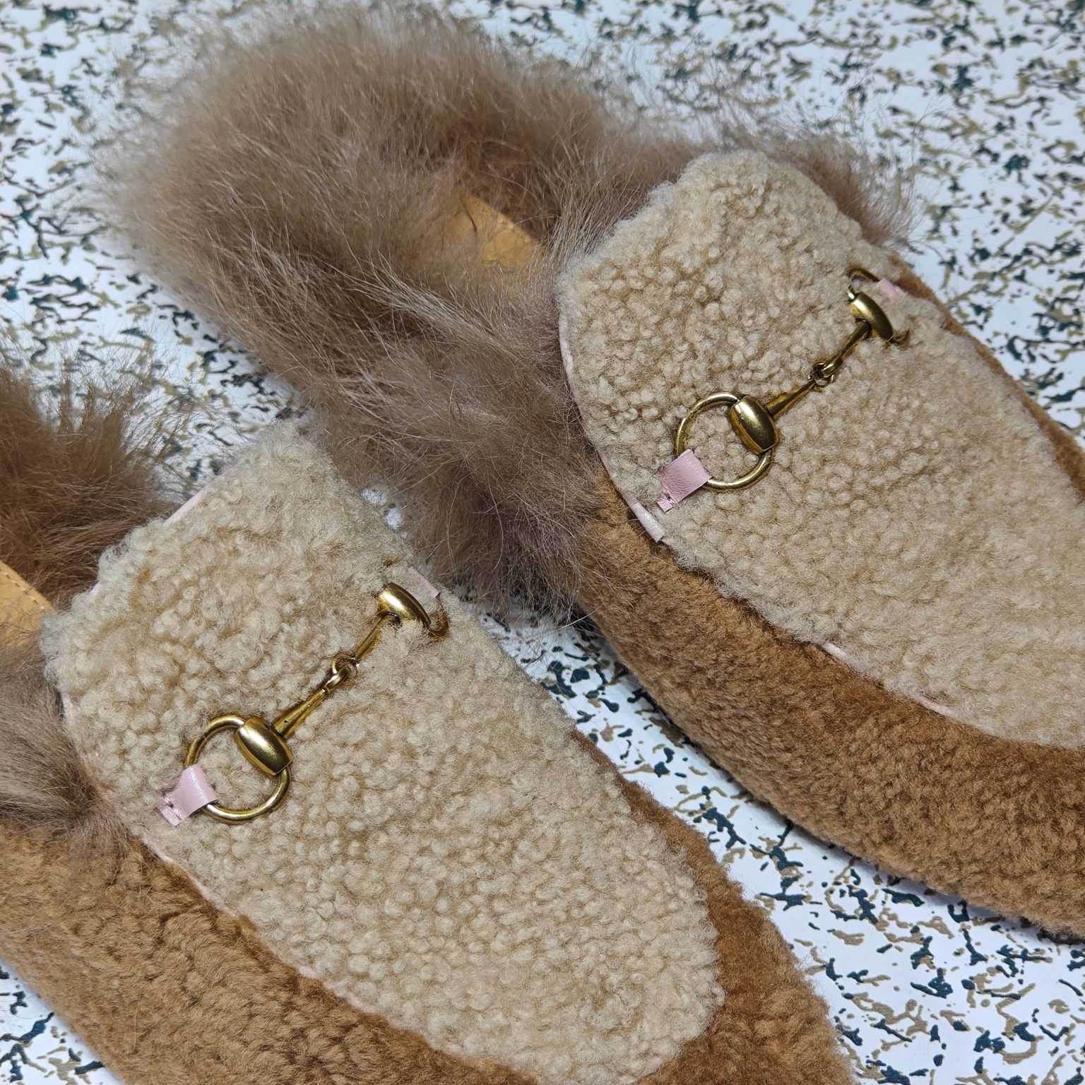 Gucci Shearling Slip - DopestKickz
