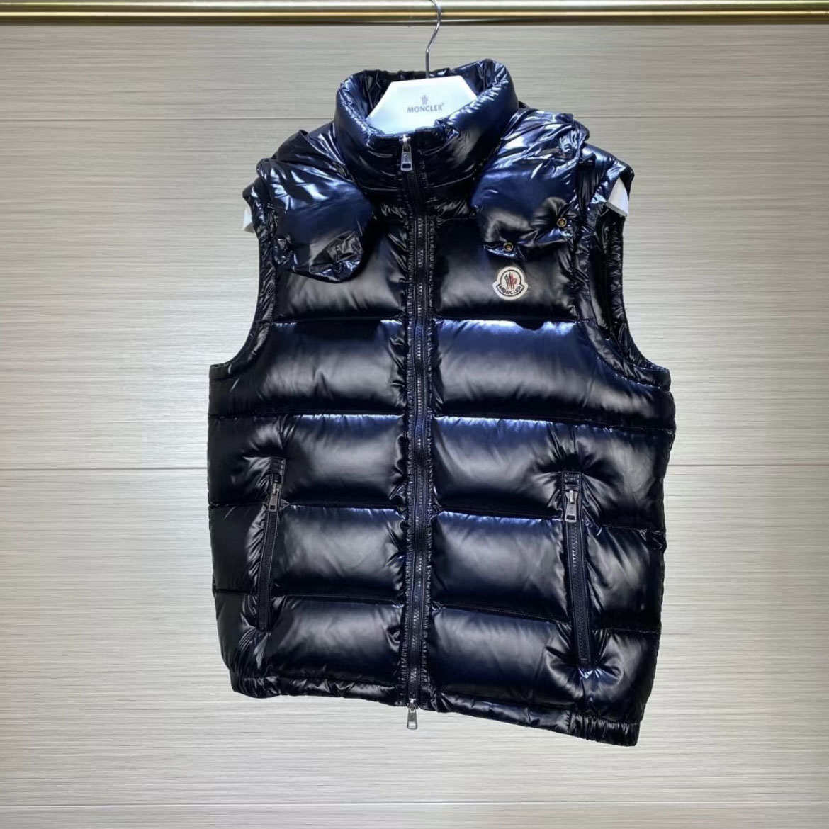Moncler Bormes Vest - DopestKickz
