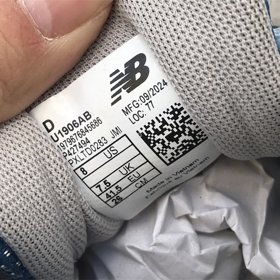 New Balance 1906R Sneakers      U1906AB  - DopestKickz