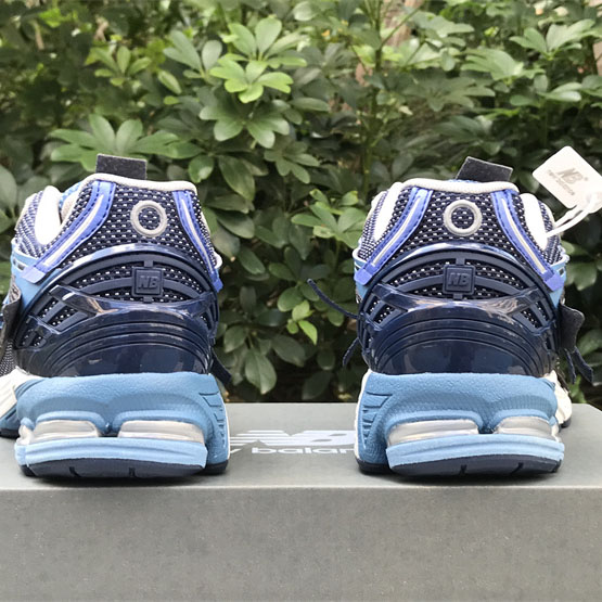 New Balance 1906R Sneakers      U1906AB  - DopestKickz