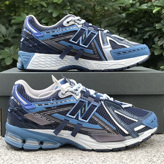 New Balance 1906R Sneakers      U1906AB  - DopestKickz