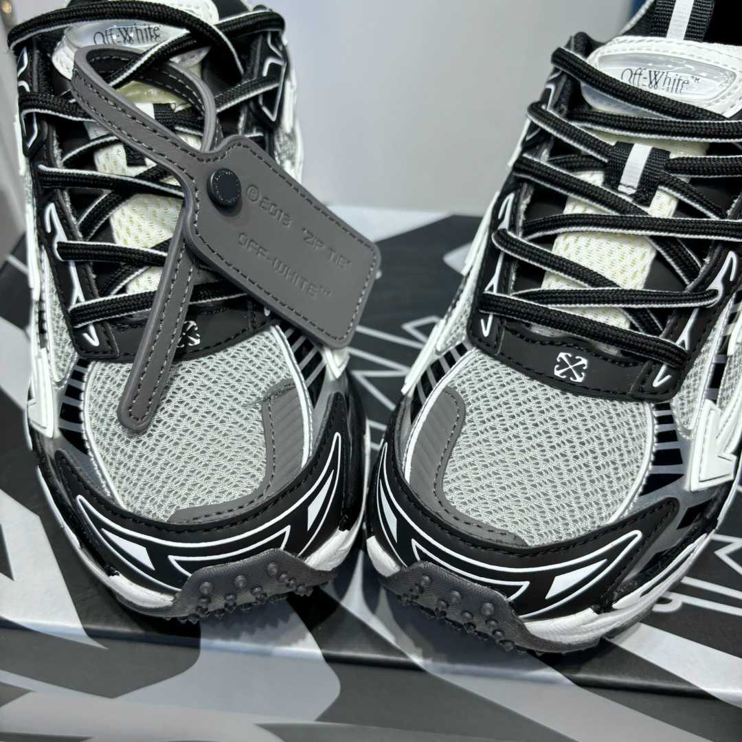 Off-White  Be Right Back Sneakers - DopestKickz