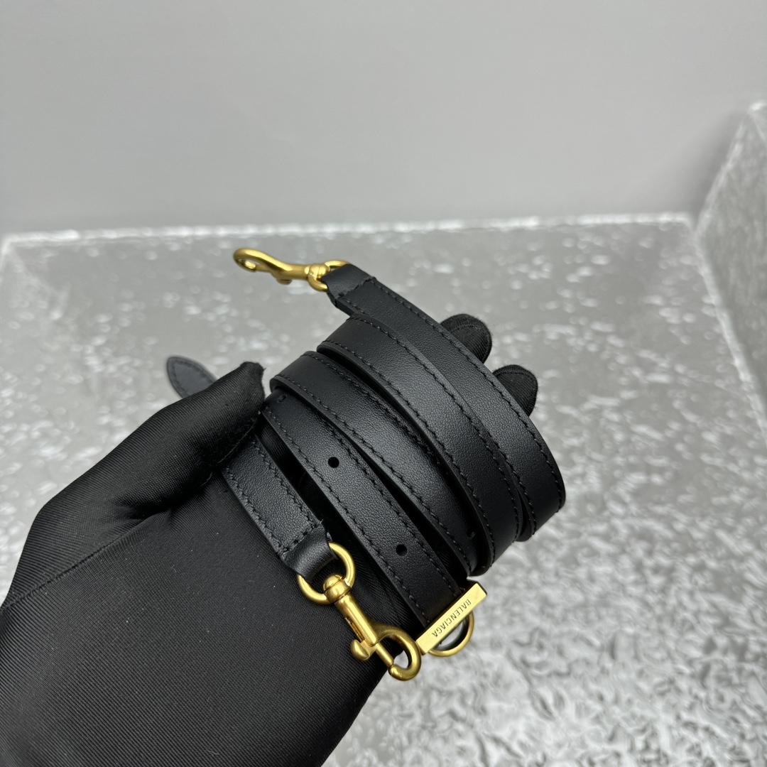 Balenciaga Bel Air Small Carry All Bag in black - DopestKickz