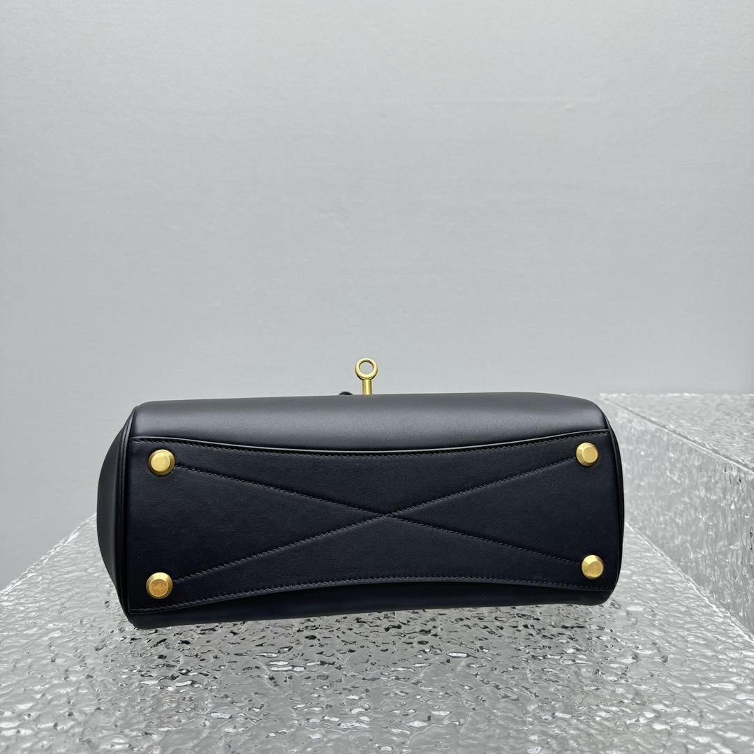 Balenciaga Bel Air Small Carry All Bag in black - DopestKickz