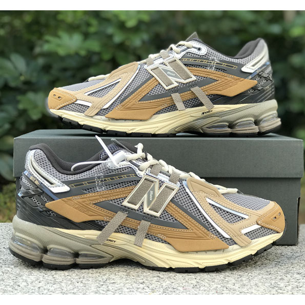 New Balance 1906R Sneakers      U1906AA  - DopestKickz