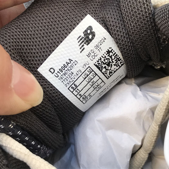 New Balance 1906R Sneakers      U1906AA  - DopestKickz