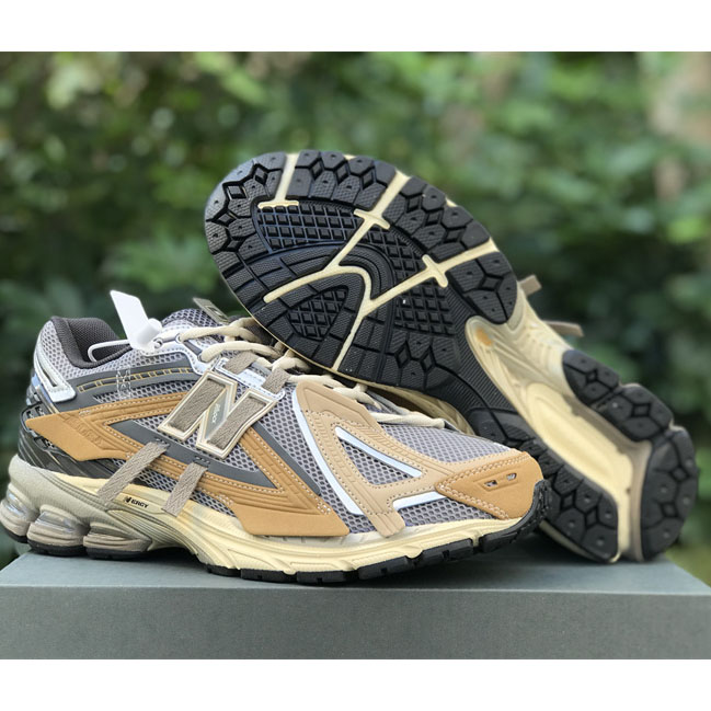 New Balance 1906R Sneakers      U1906AA  - DopestKickz