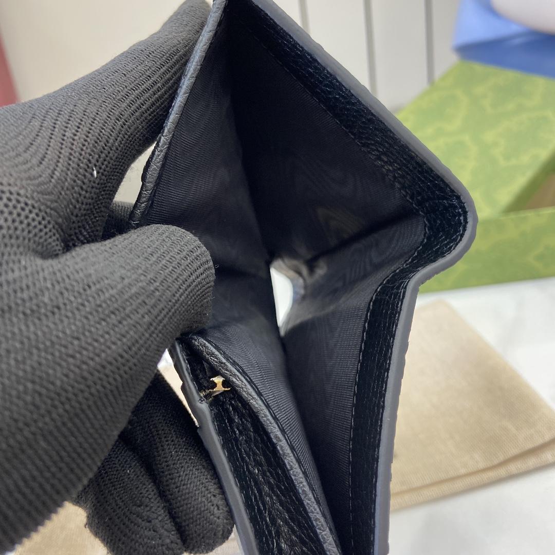 Gucci GG Emblem Mini Wallet - DopestKickz