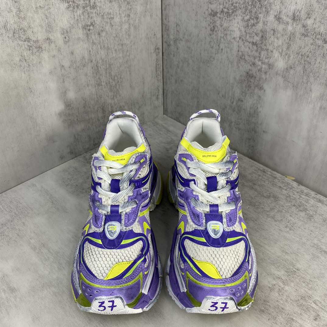 Balenciaga Runner 2.0 Sneaker  - DopestKickz