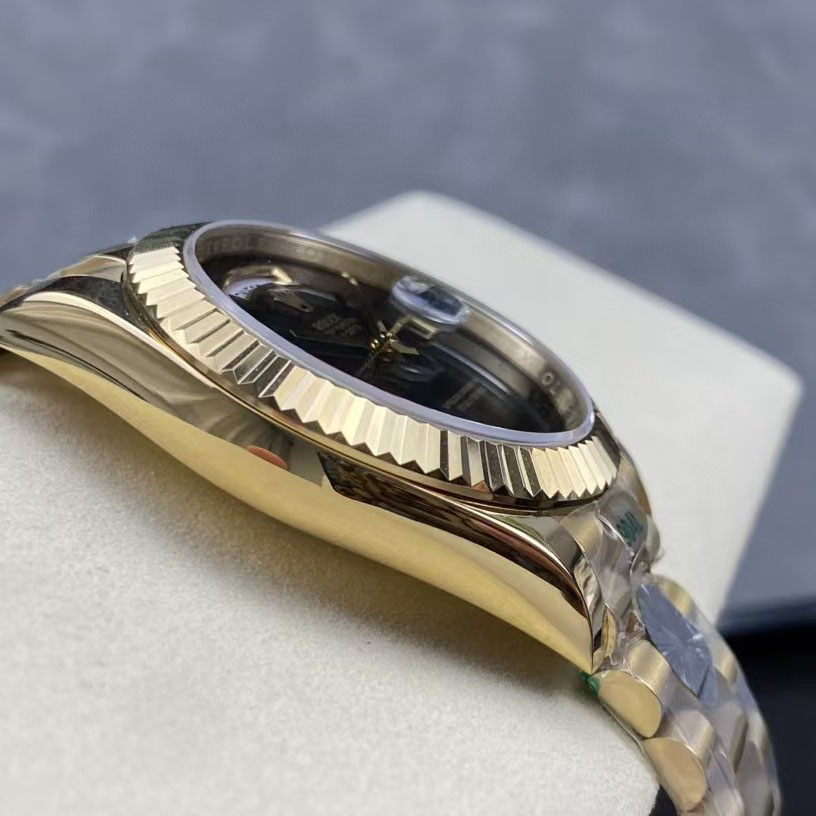 Rolex Day Date Watch - DopestKickz