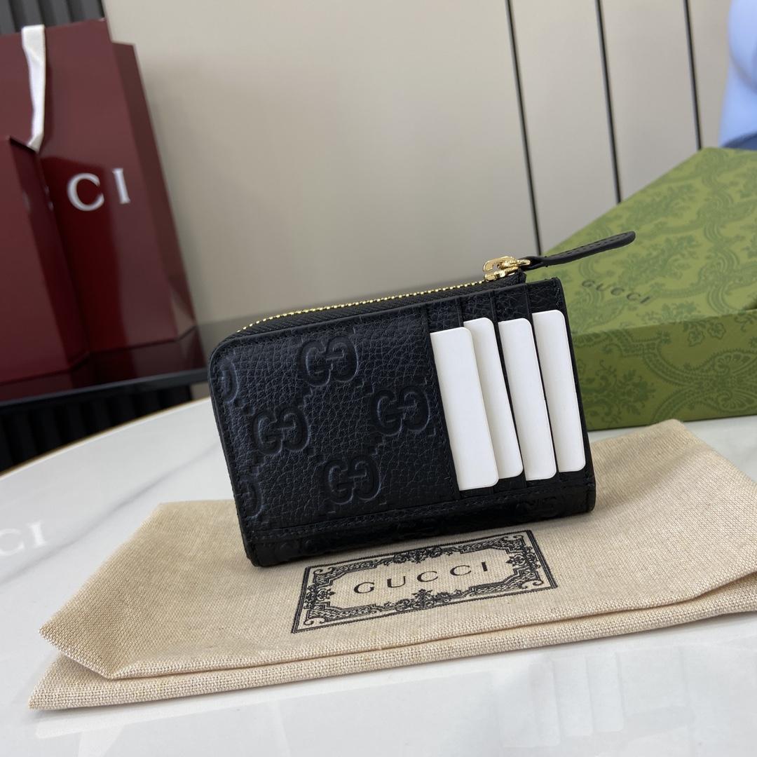 Gucci GG Emblem Zip Card Case  - DopestKickz