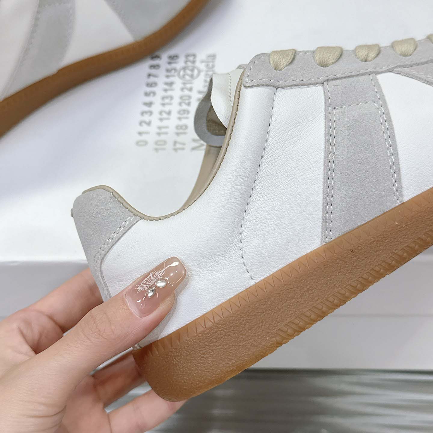 Maison Margiela Low-top Sneakers - DopestKickz