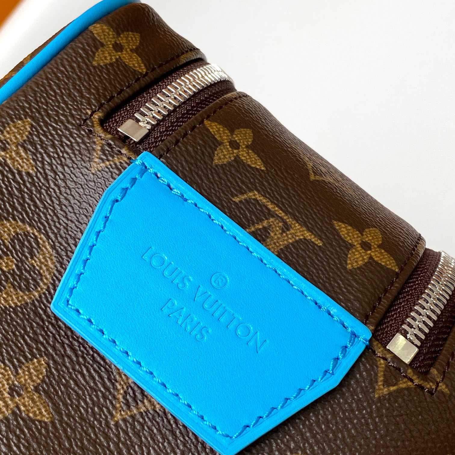 Louis Vuitton Dopp Kit    M12638 - DopestKickz