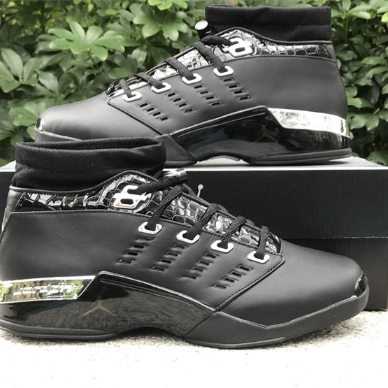 Jordan Air yordan 17 0G Low Black Chrome Sneaker    303891-004 - DopestKickz