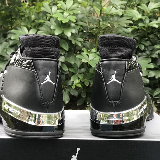 Jordan Air yordan 17 0G Low Black Chrome Sneaker    303891-004 - DopestKickz