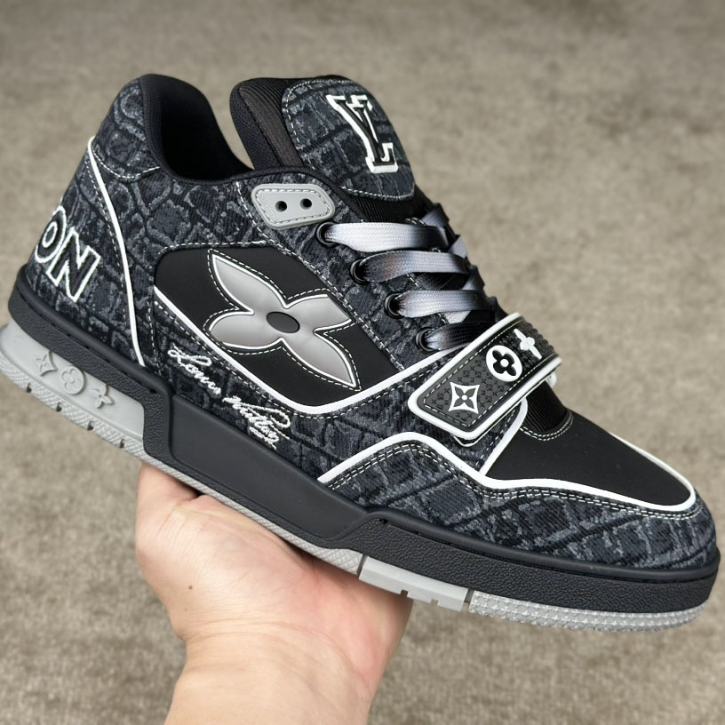 Louis Vuitton LV Trainer Sneaker  1ADE2V - DopestKickz