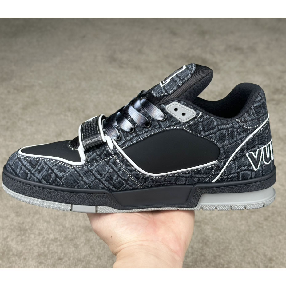 Louis Vuitton LV Trainer Sneaker  1ADE2V - DopestKickz