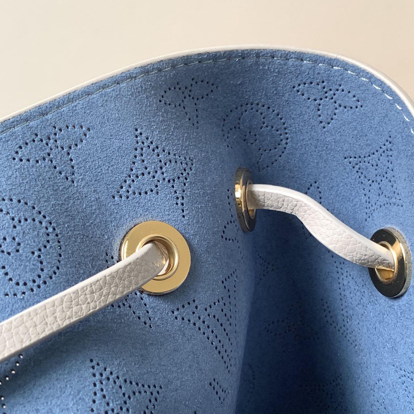 Louis Vuitton Bella Tote  M12127 - DopestKickz