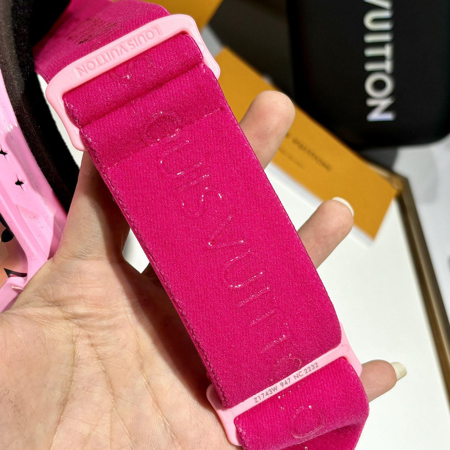 Louis Vuitton LV Snow Mask     - DopestKickz