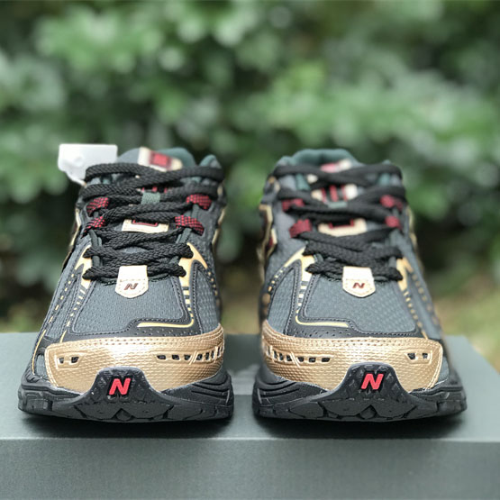 KITHx New Balance NB 1906R Sneakers      M1906RKS  - DopestKickz