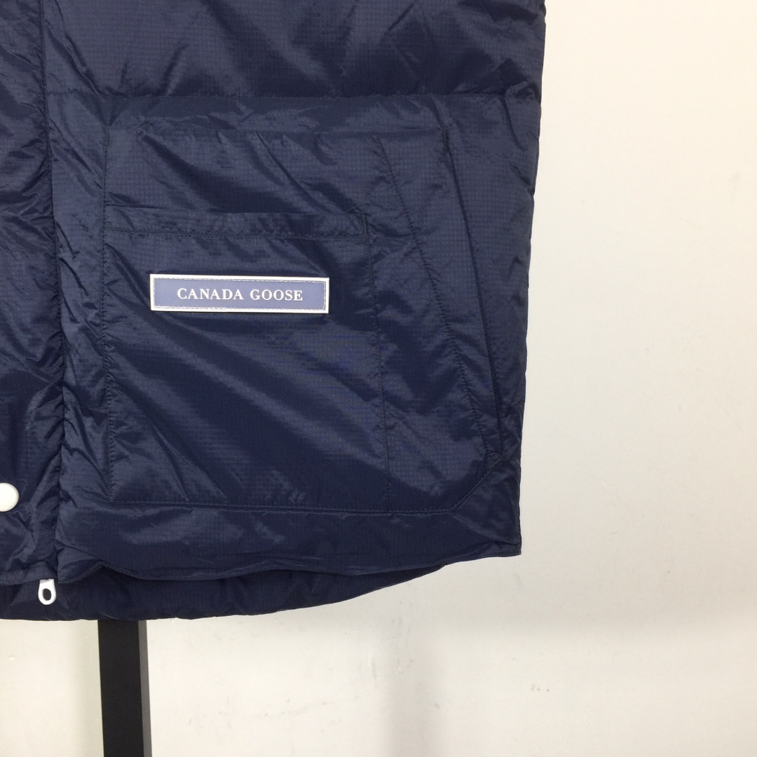 Canada Goose Down Vest - DopestKickz