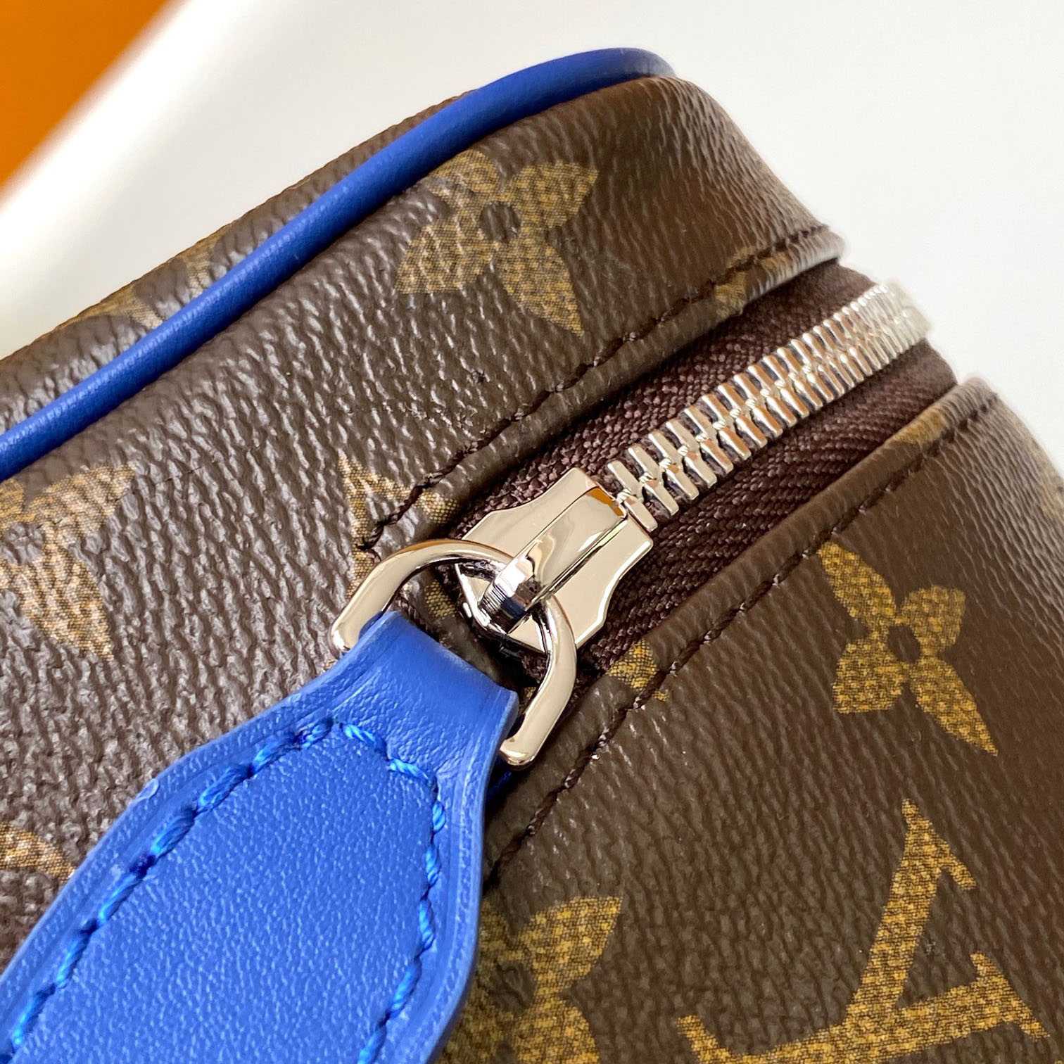 Louis Vuitton Dopp Kit    M12642 - DopestKickz