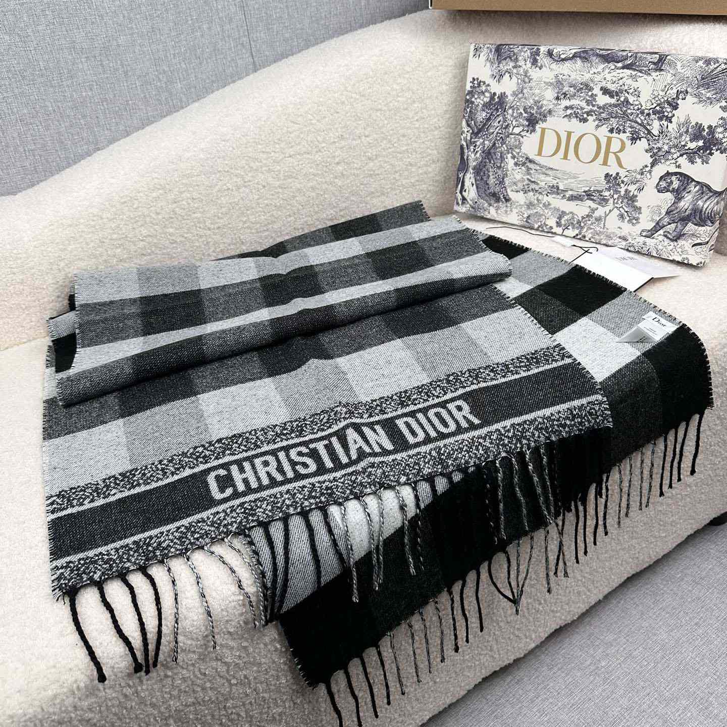 Dior Check'N'Dior Scarf - DopestKickz