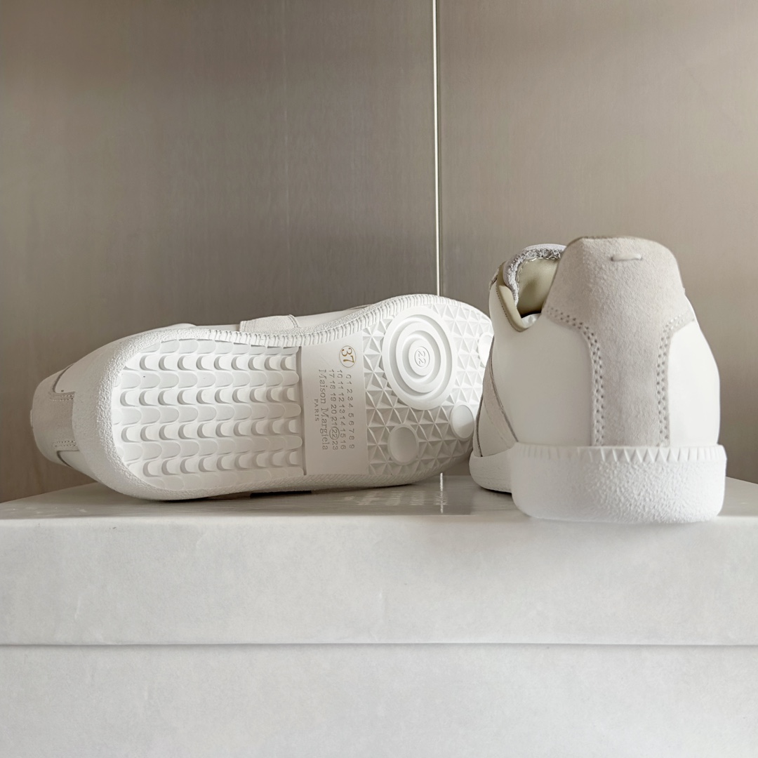 Maison Margiela Low-top Sneakers - DopestKickz