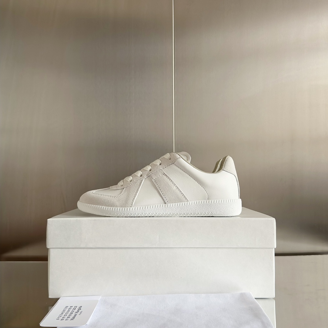 Maison Margiela Low-top Sneakers - DopestKickz
