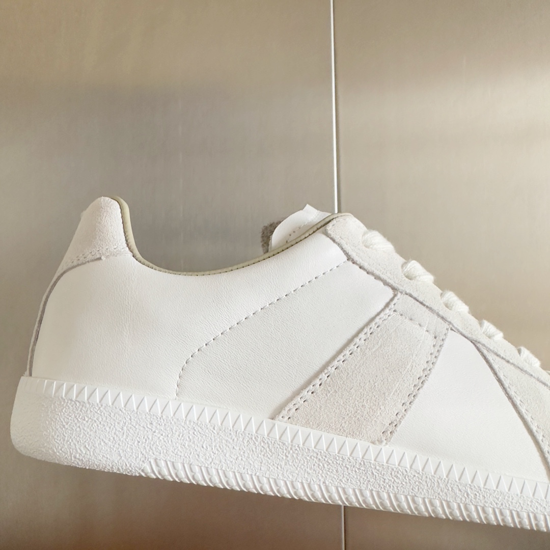 Maison Margiela Low-top Sneakers - DopestKickz