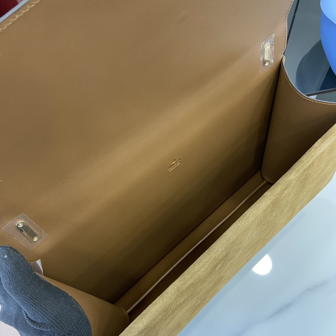 Gucci Dionysus Large Shoulder Bag - DopestKickz