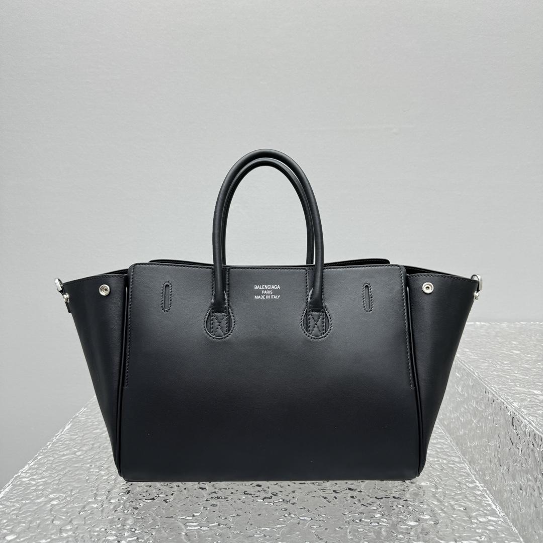 Balenciaga Bel Air Small Carry All Bag in black - DopestKickz