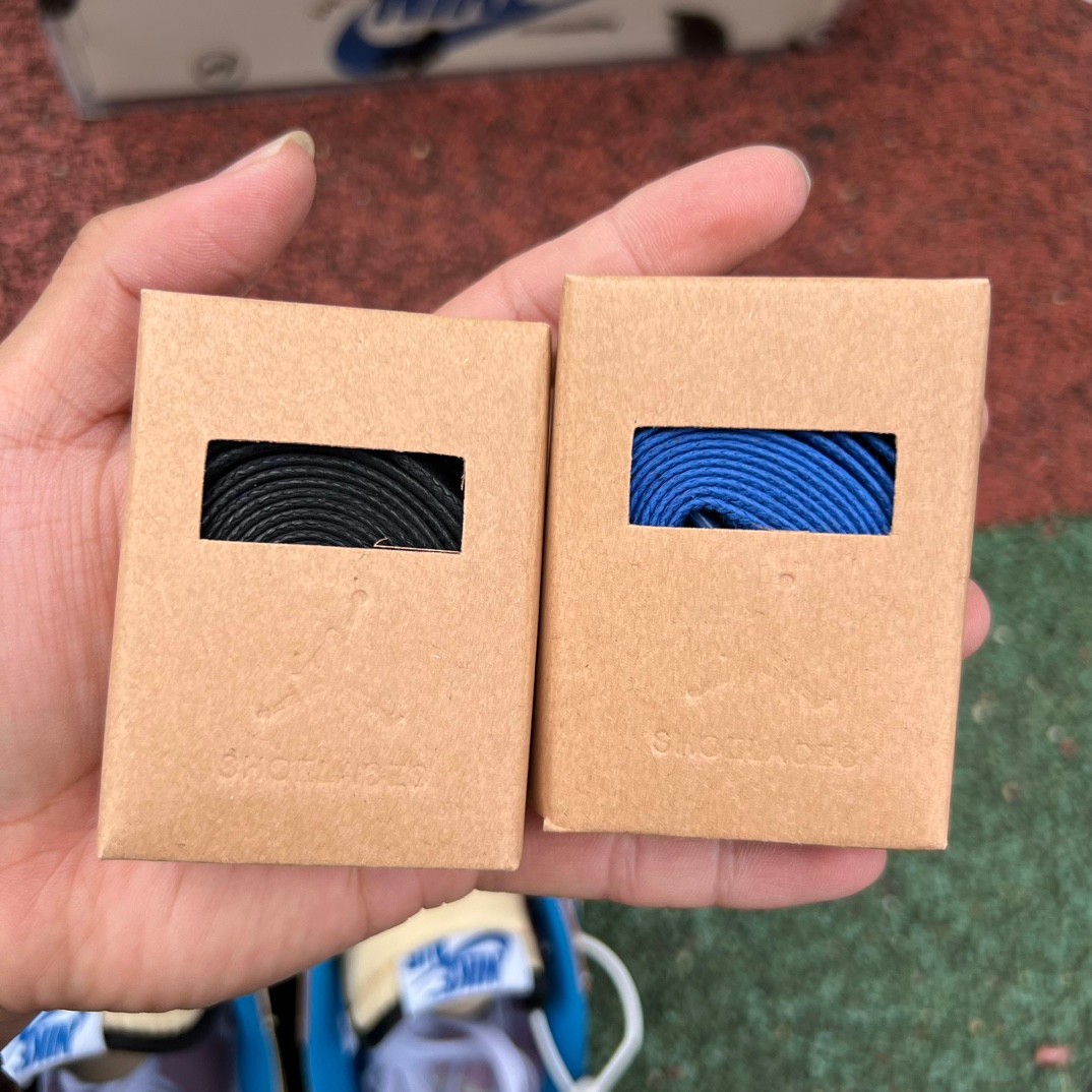 Travis Scott x Fragment Design x Air Jordan 1 Sneaker    DM7866-104 - DopestKickz