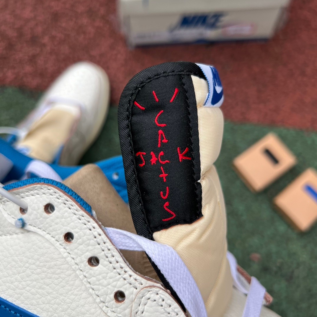 Travis Scott x Fragment Design x Air Jordan 1 Sneaker    DM7866-104 - DopestKickz