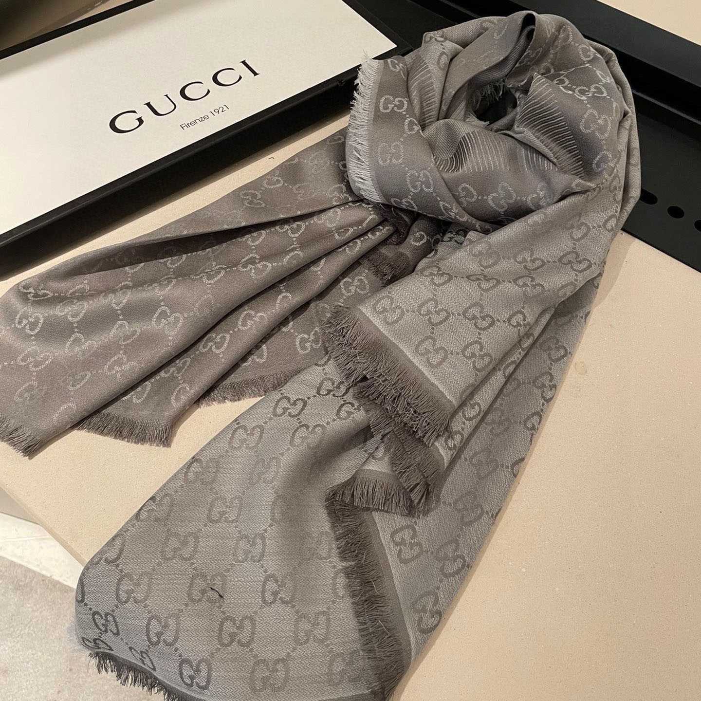 Louis Vuitton Square  - DopestKickz