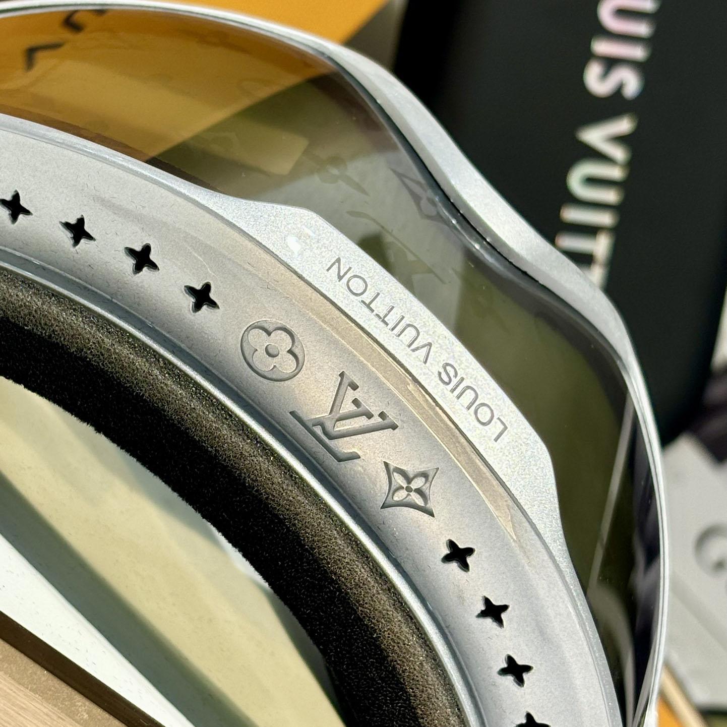 Louis Vuitton LV Snow Mask     - DopestKickz