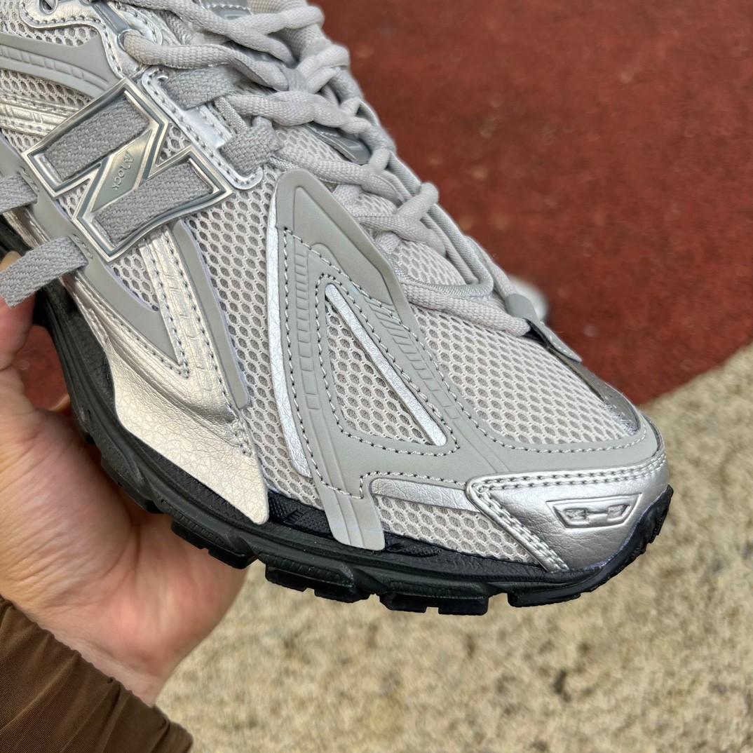 New Balance 1906R Sneakers      M1906AAF - DopestKickz