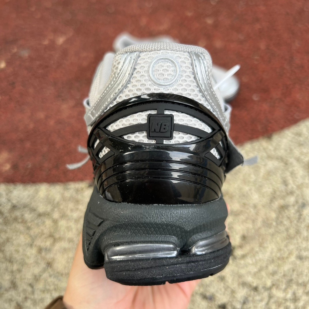 New Balance 1906R Sneakers      M1906AAF - DopestKickz