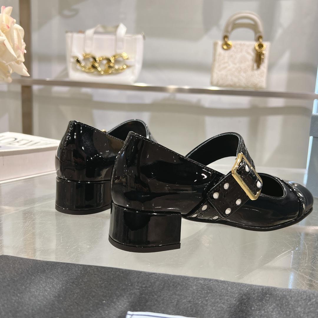 Prada Patent Leather Mary Jane Pumps - DopestKickz